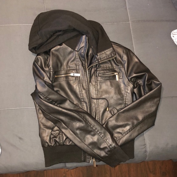 Leather (like) jacket in good condition! - Picture 1 of 3